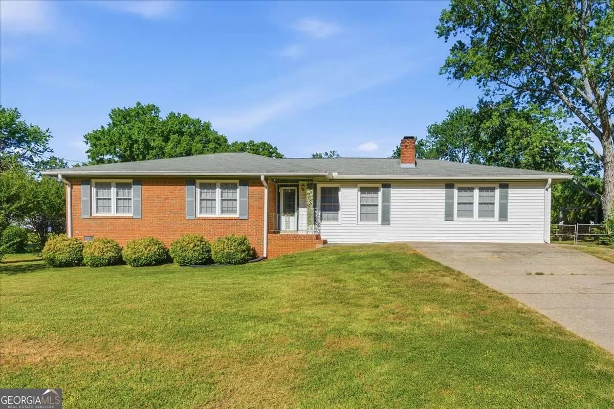 3293 Bright Star Rd, Douglasville