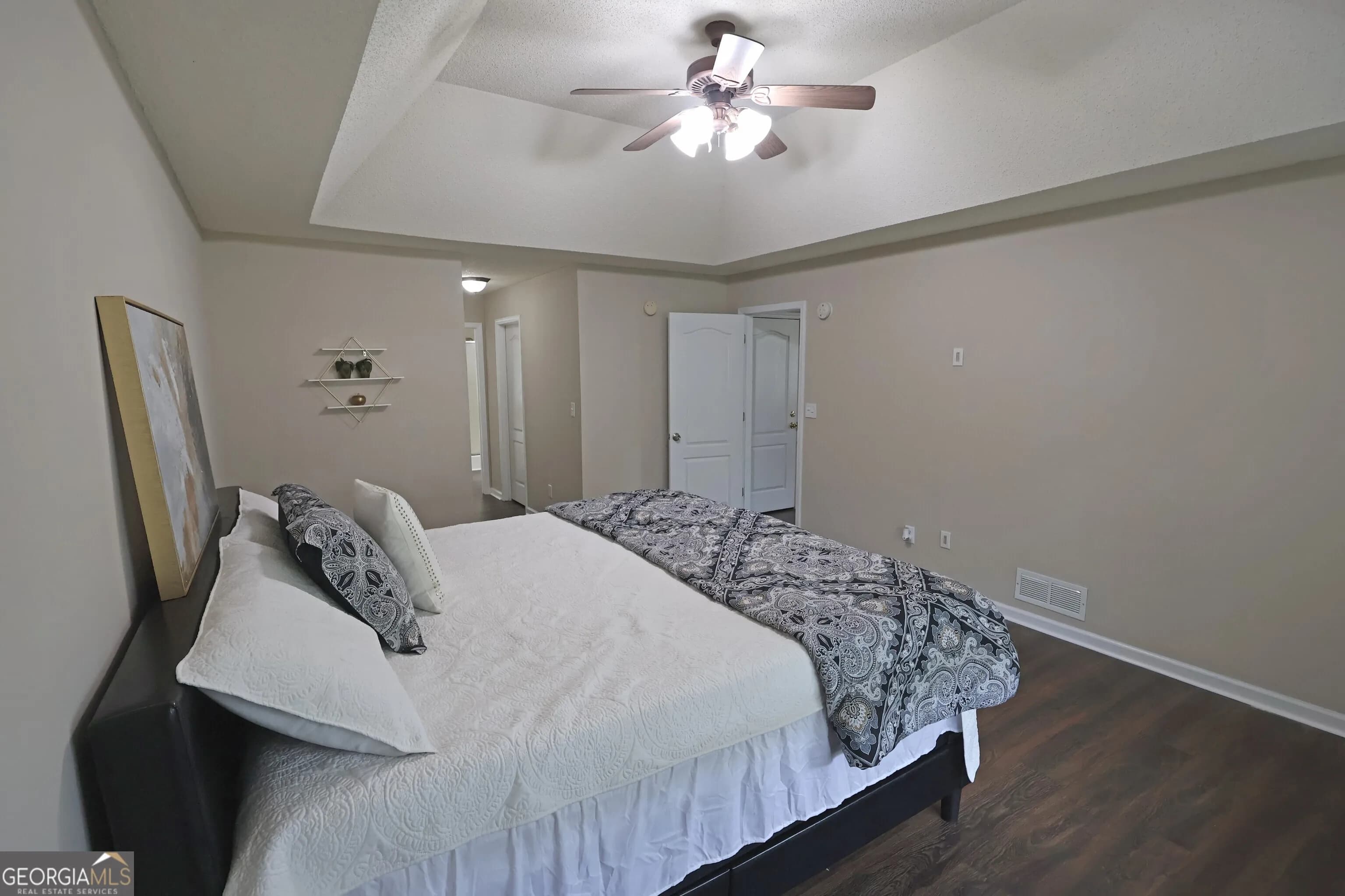 80 Oak Vale Ln — photo 10 of 48