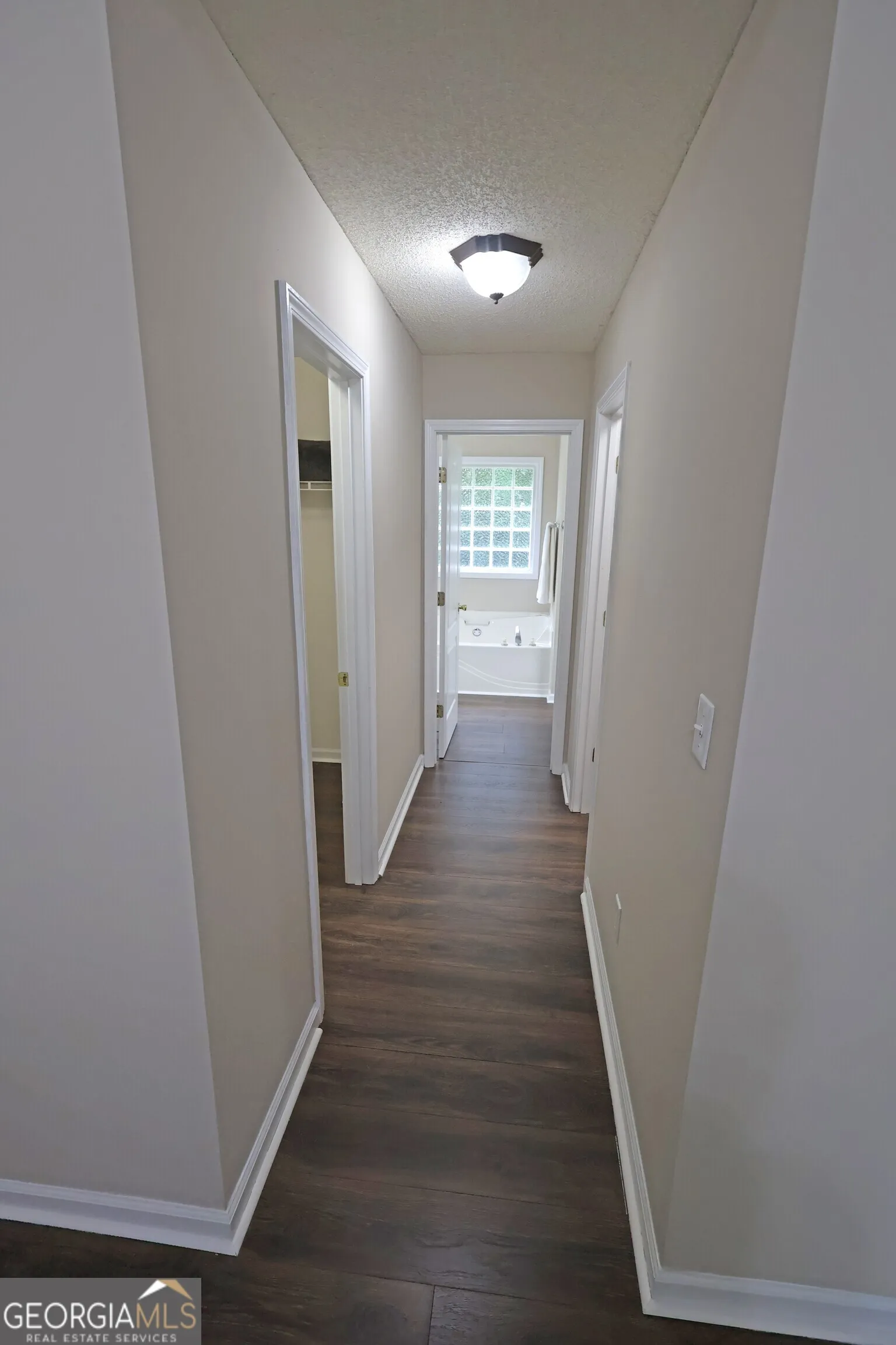80 Oak Vale Ln — photo 11 of 48