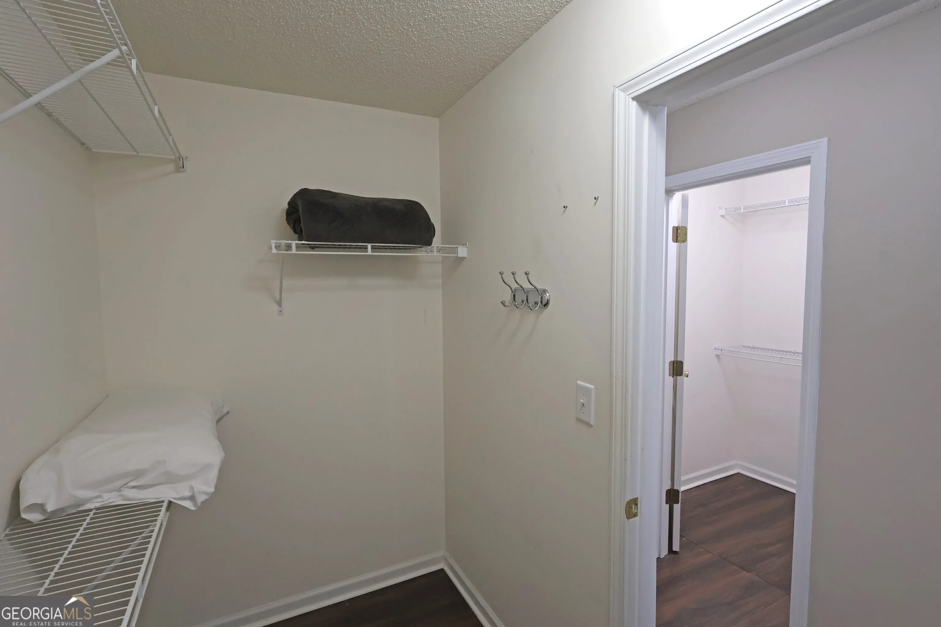 80 Oak Vale Ln — photo 18 of 48