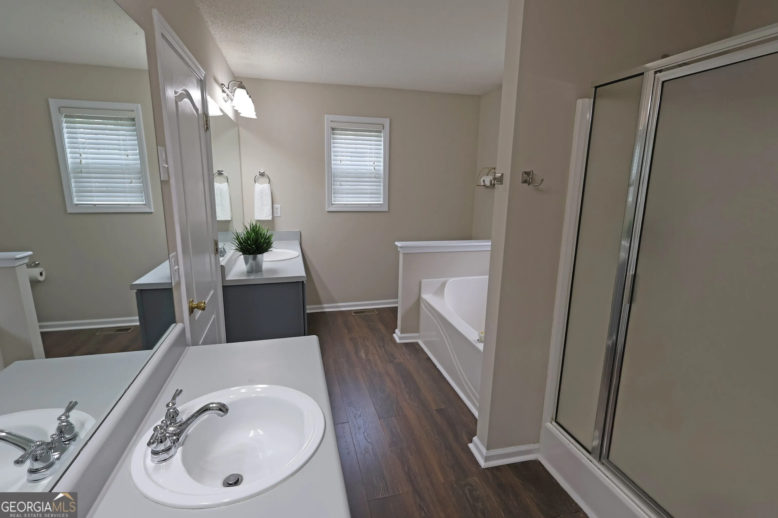 80 Oak Vale Ln — photo 14 of 48