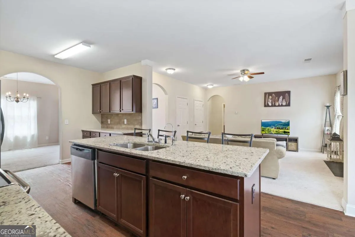 84 Forrest Hills Dr — photo 5 of 55