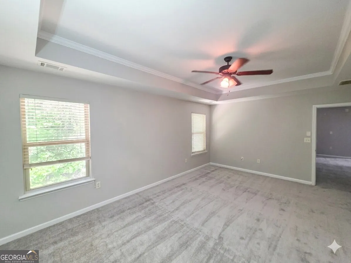 2100 Stonebrook Dr — photo 7 of 29