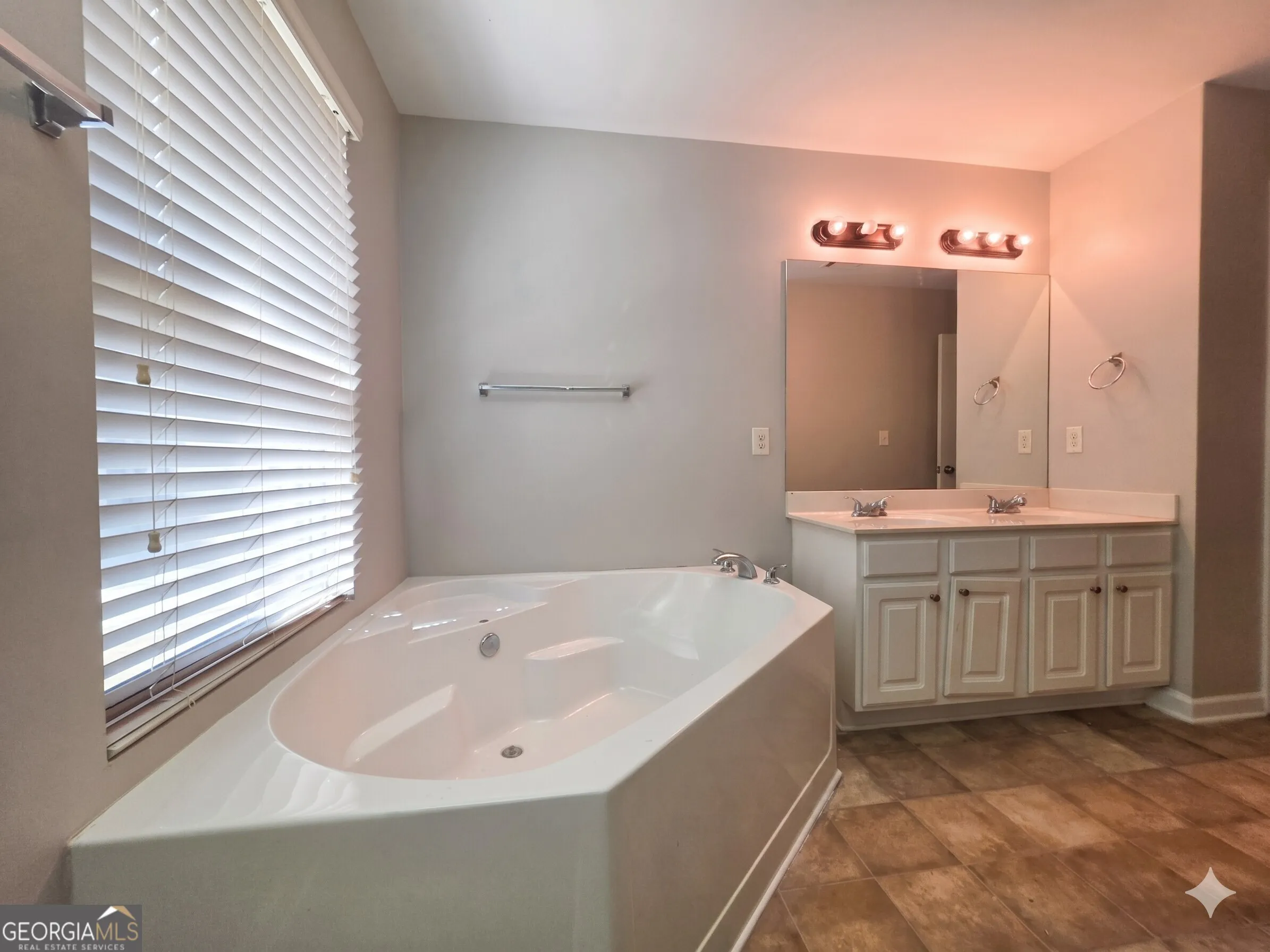 2100 Stonebrook Dr — photo 10 of 29