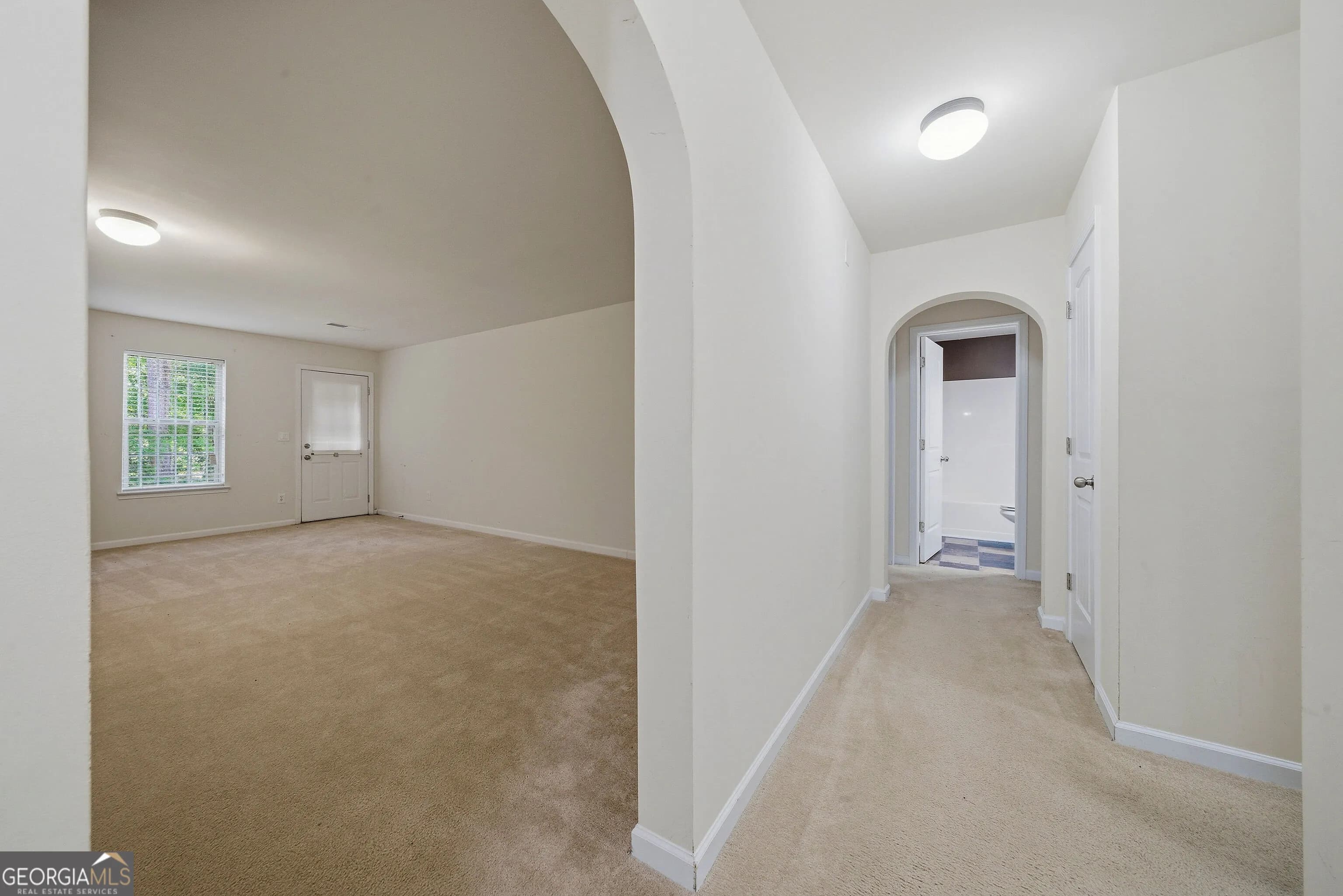 3581 Morinda Dr — photo 14 of 44