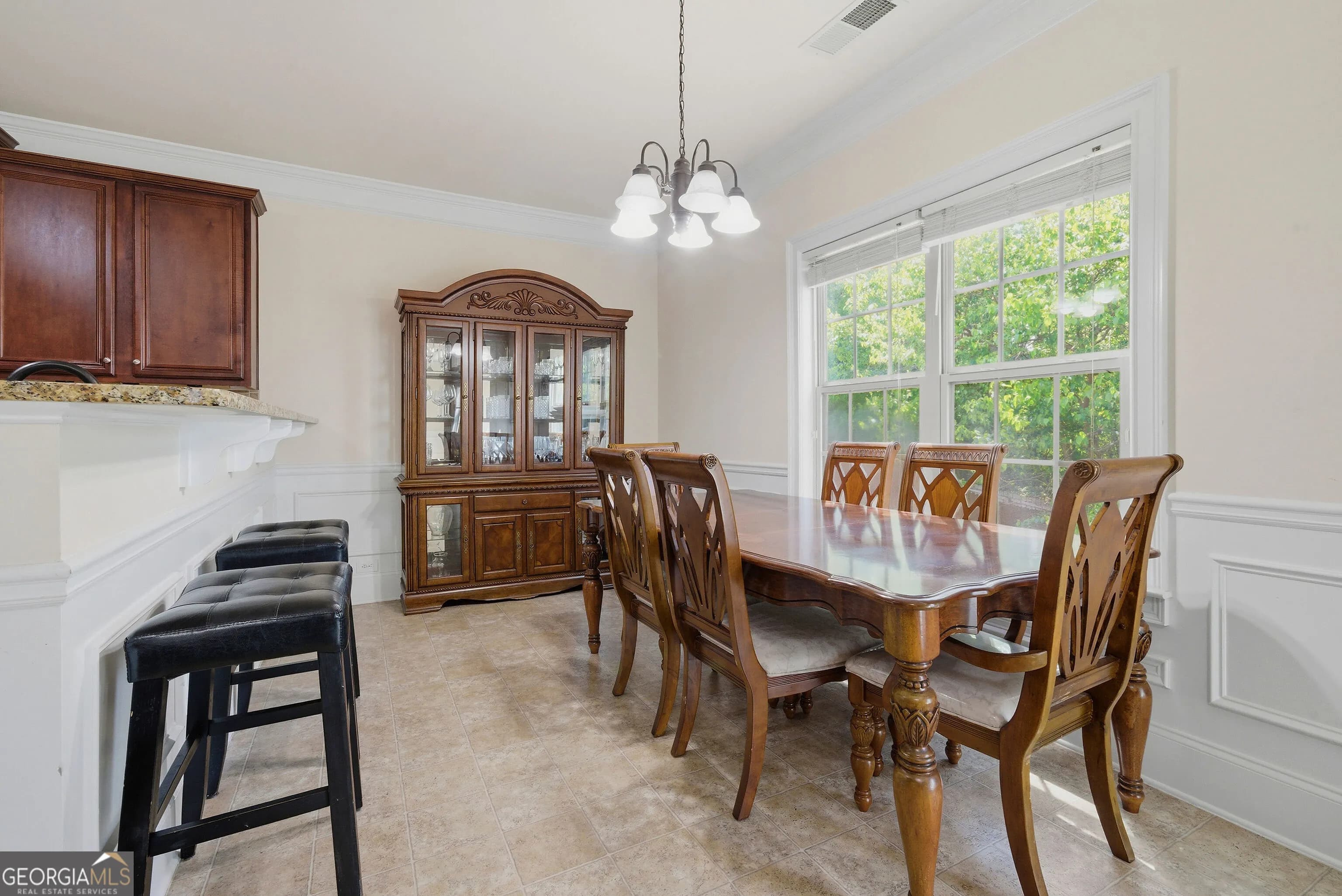 3581 Morinda Dr — photo 4 of 44