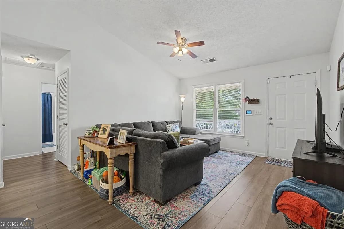 94 Villa Rosa Way — photo 5 of 34