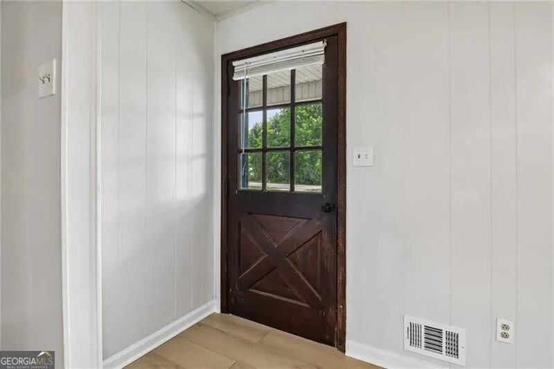 556 Hitchcock Rd — photo 35 of 61