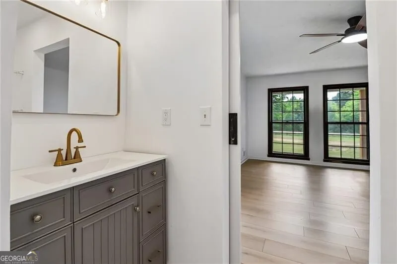 556 Hitchcock Rd — photo 19 of 61
