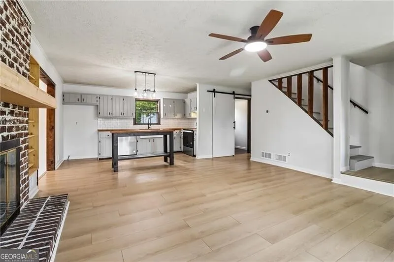 556 Hitchcock Rd — photo 60 of 61