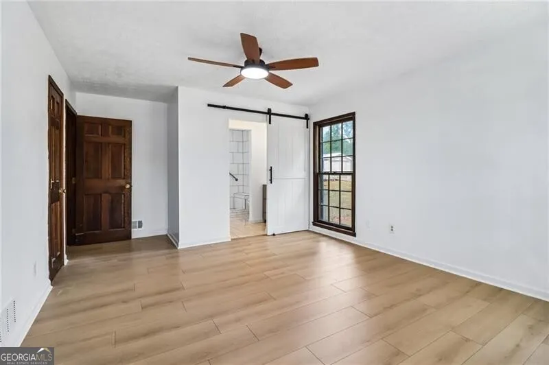 556 Hitchcock Rd — photo 16 of 61