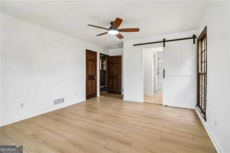 556 Hitchcock Rd — photo 15 of 61