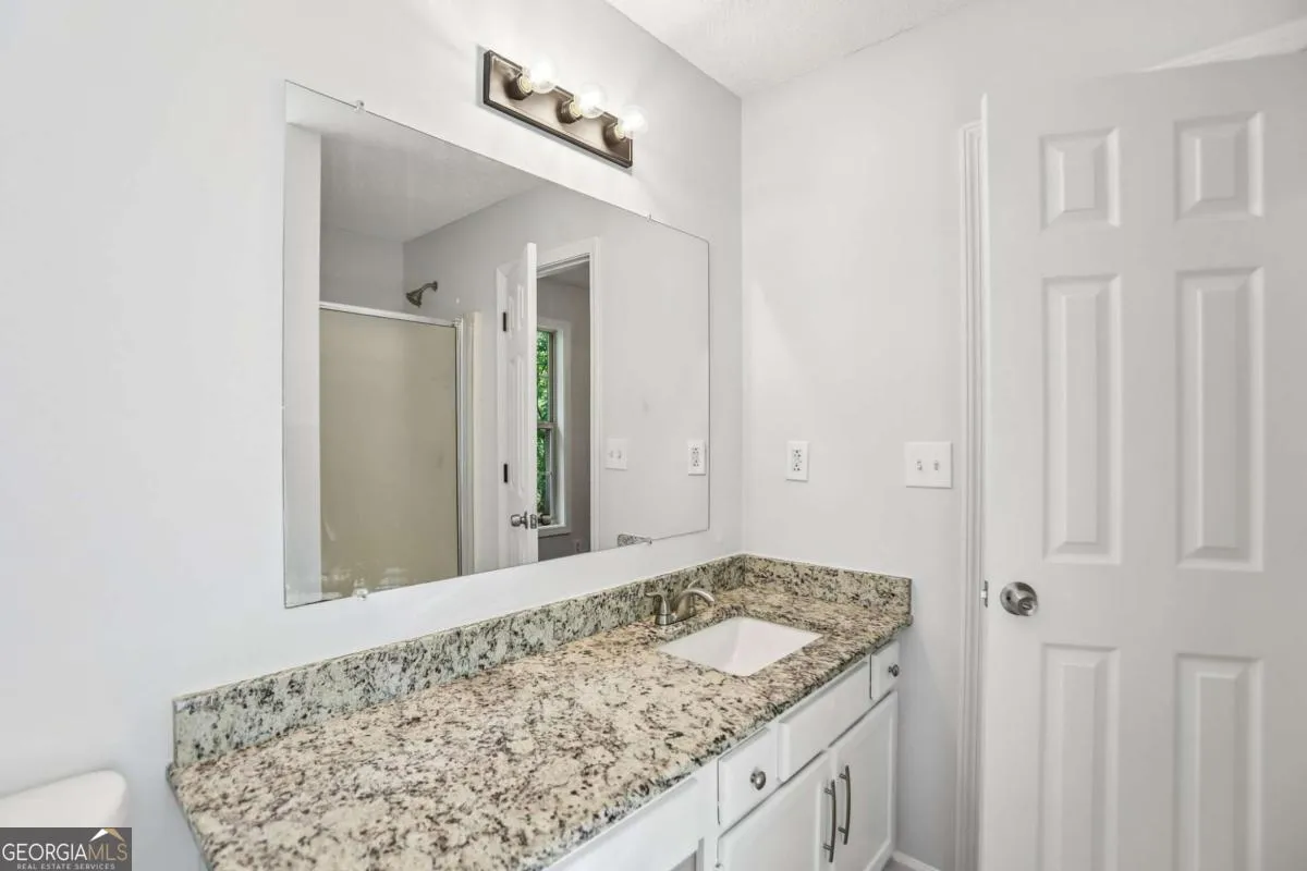 43 Gina Ct — photo 14 of 41