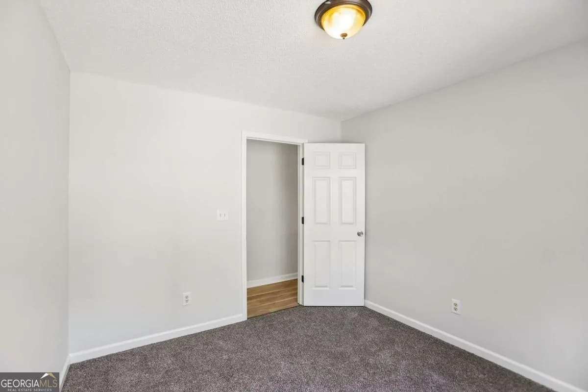 43 Gina Ct — photo 6 of 41