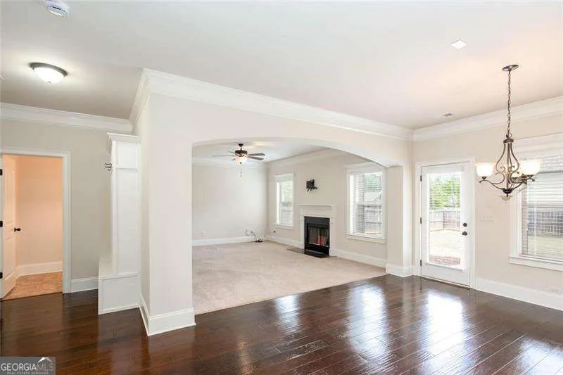 91 Ashbury Cir — photo 11 of 64