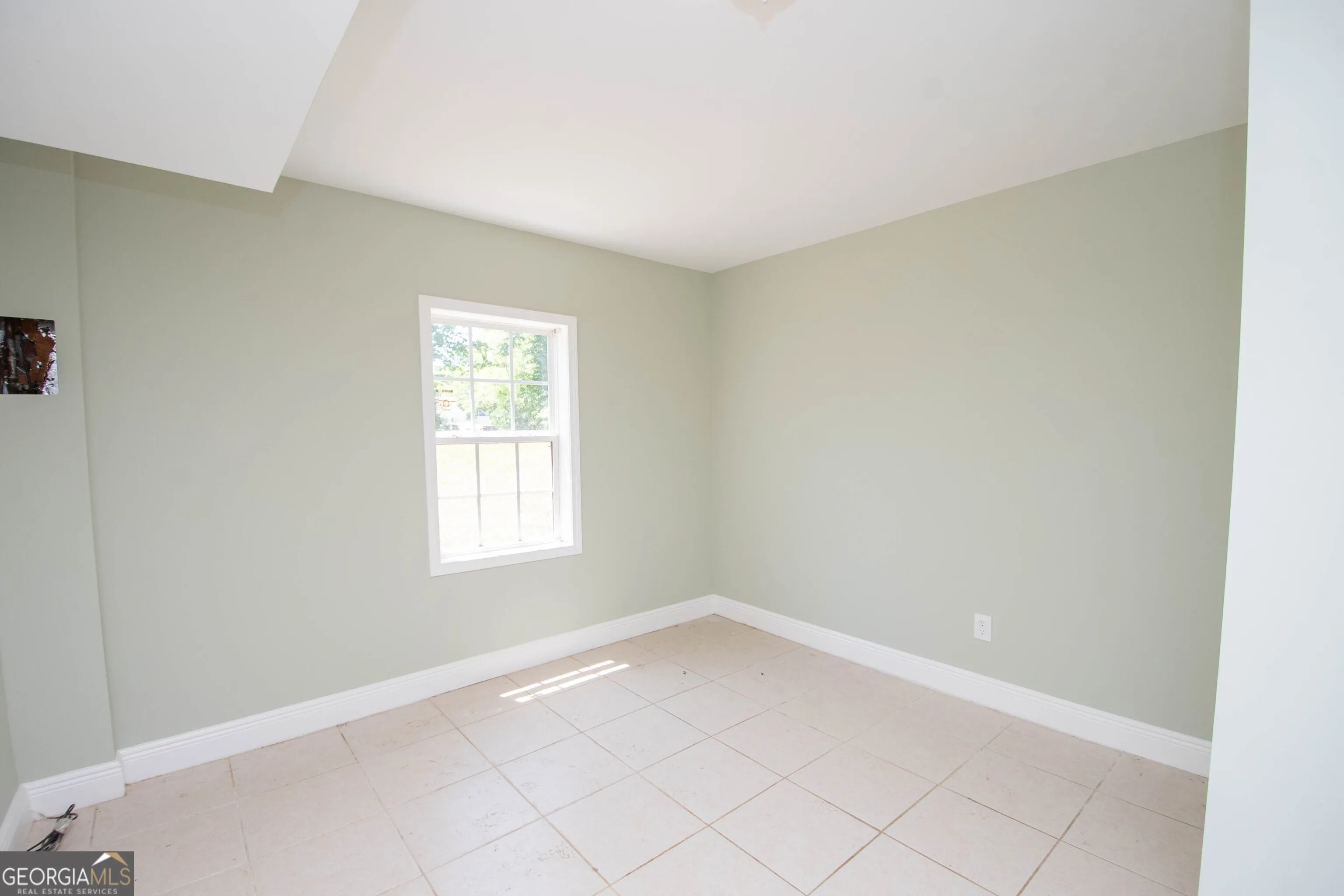 420 Henson Cir — photo 8 of 24