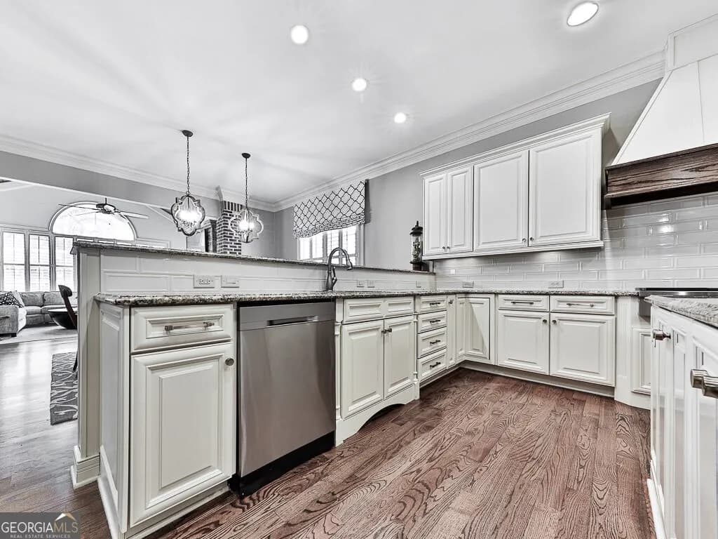 6327 Howell Cobb Ct — photo 17 of 99