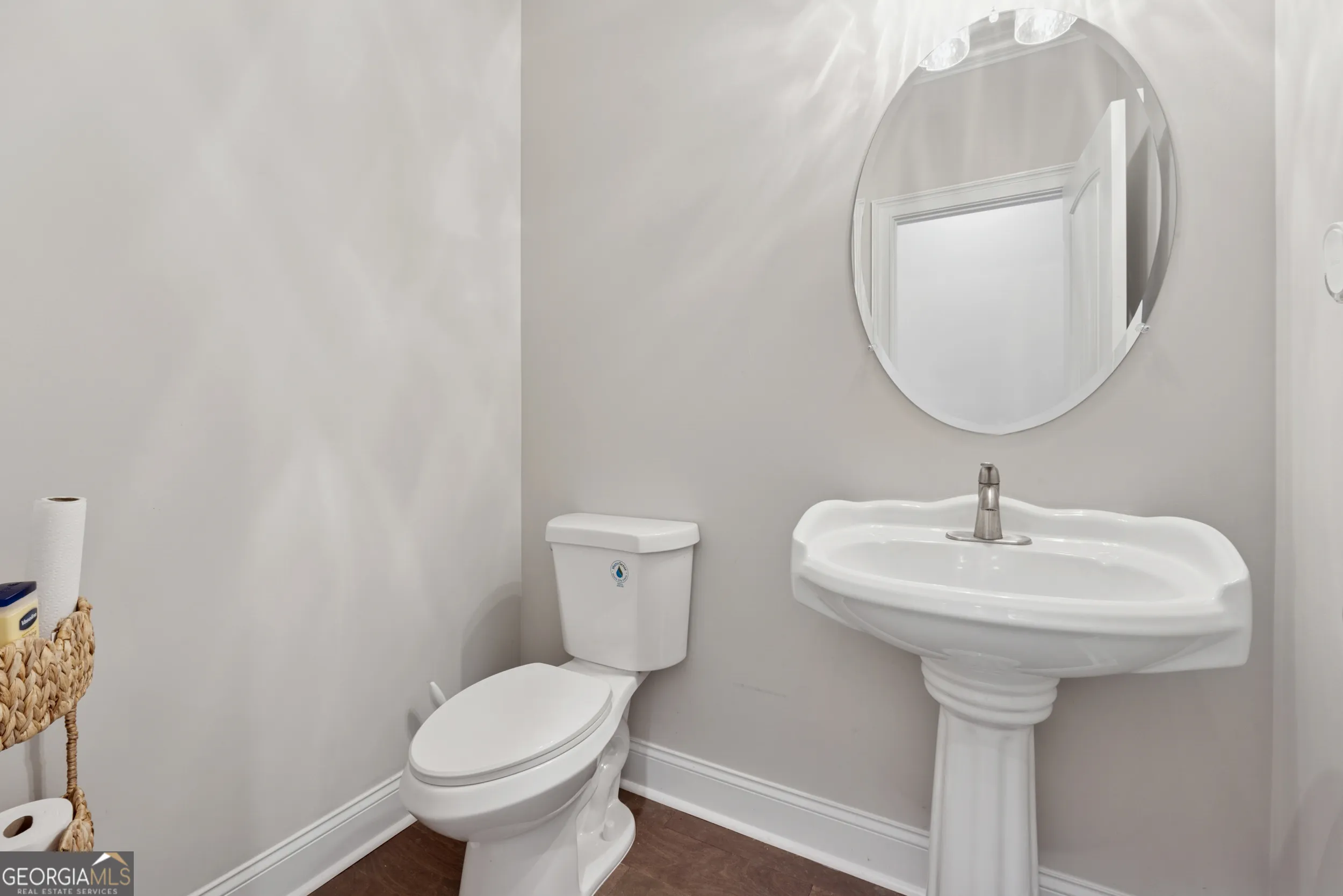 7260 Bluewater Ln — photo 12 of 57