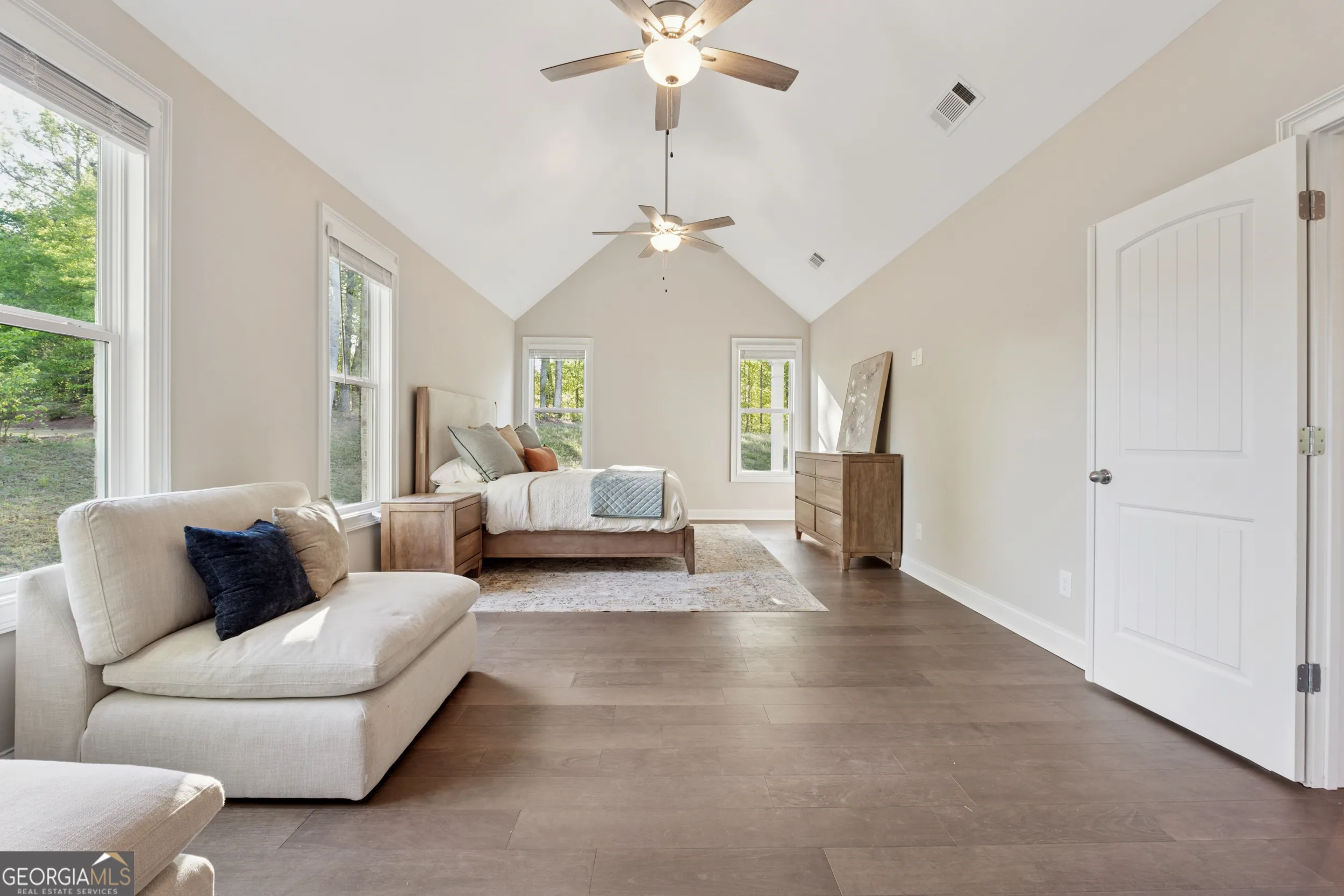 7260 Bluewater Ln — photo 15 of 57