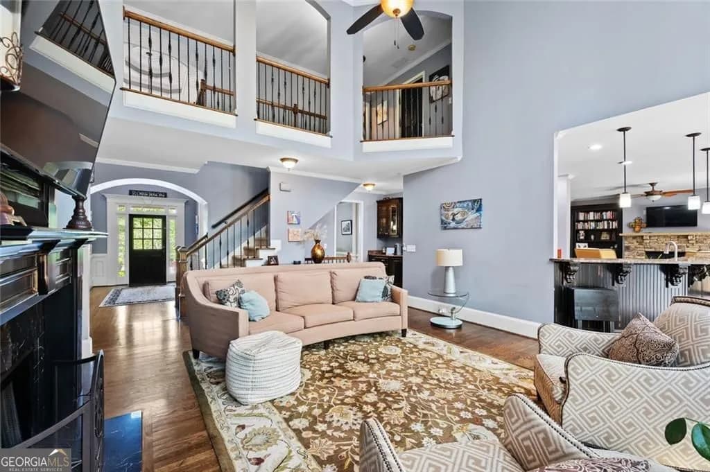 37 Creekside Ct — photo 3 of 52