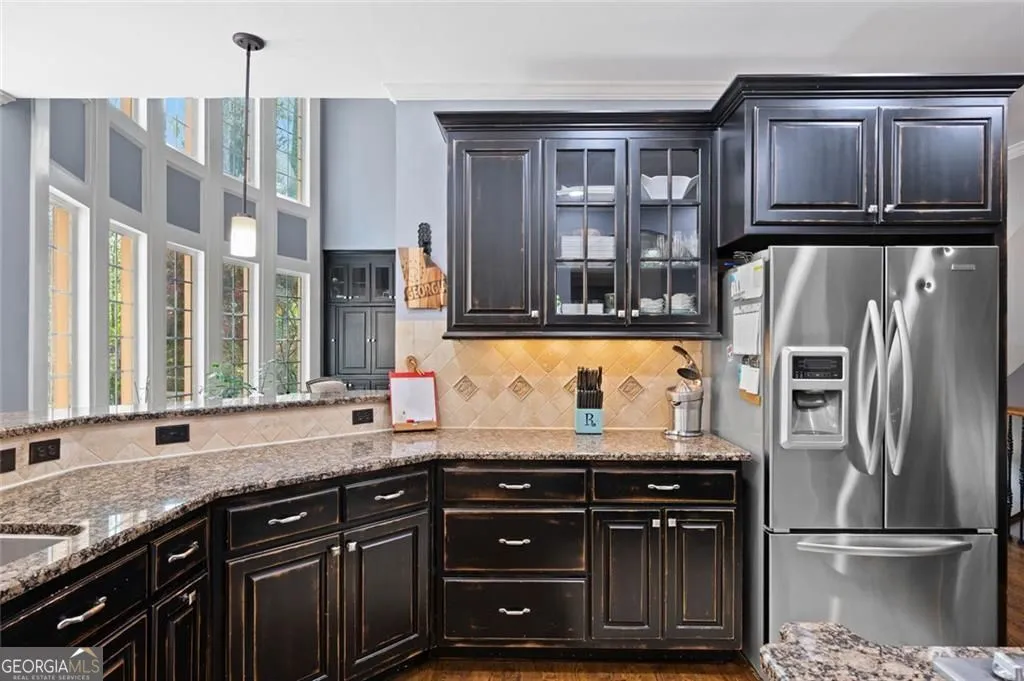 37 Creekside Ct — photo 8 of 52