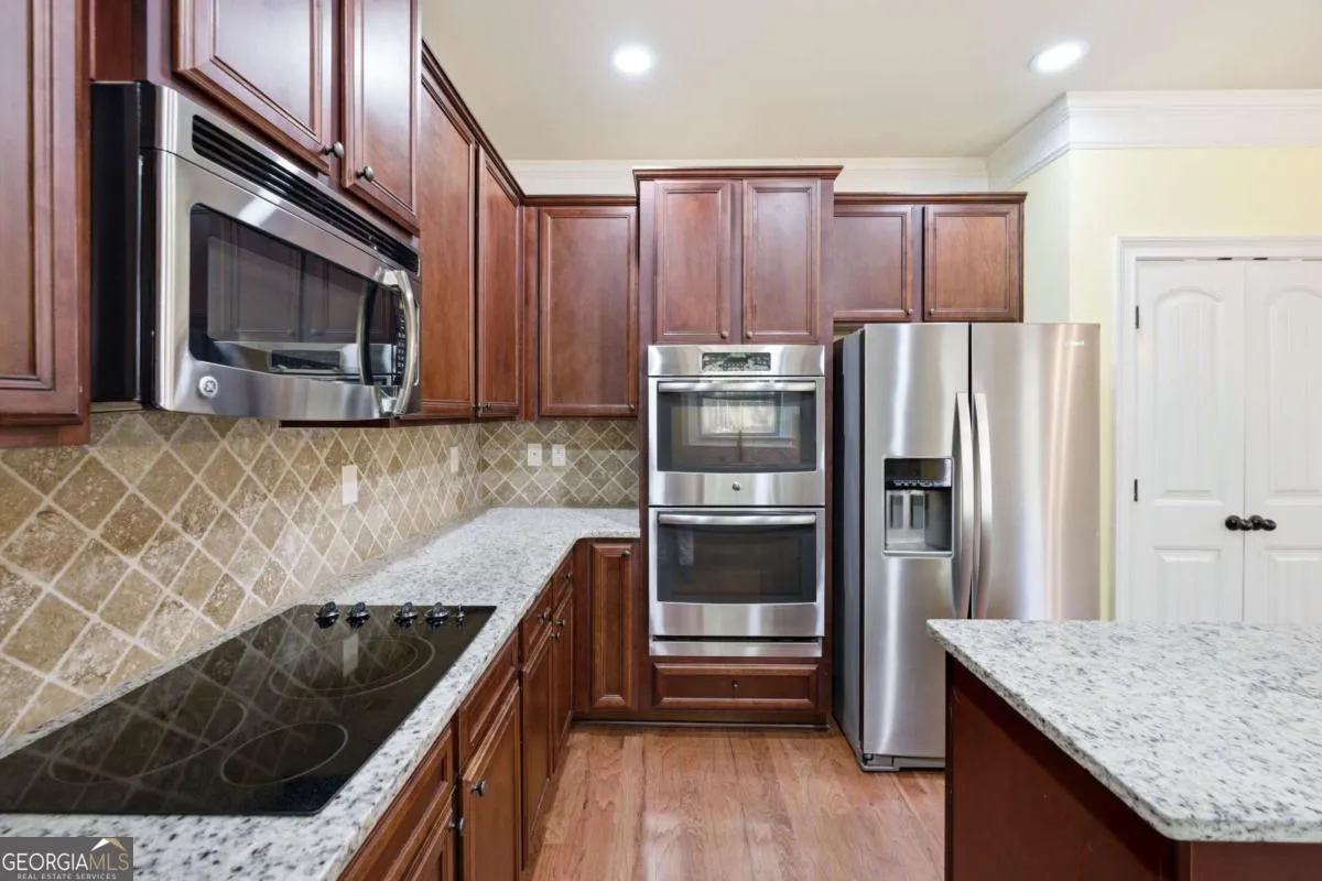 3890 Savannah Trce — photo 6 of 45