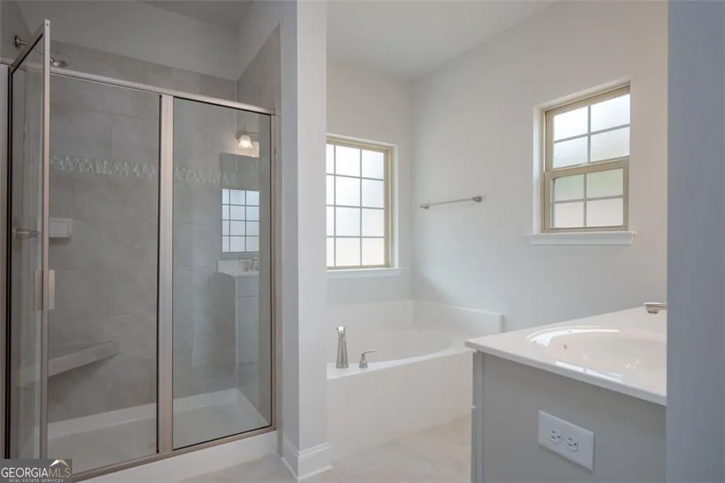 3028 Fairway Dr — photo 5 of 24