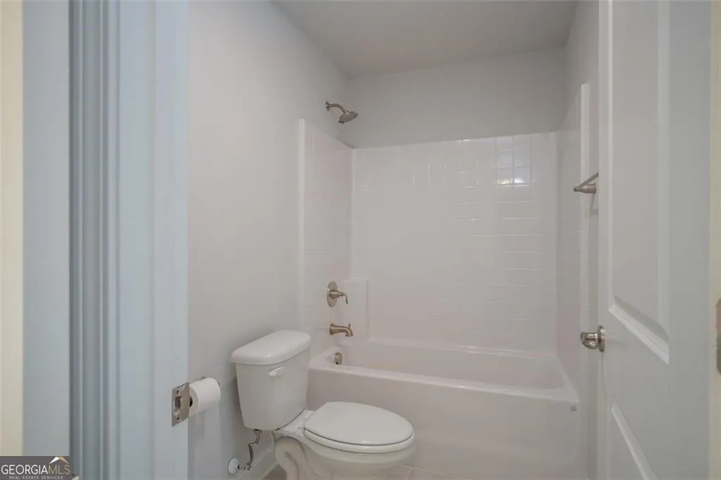 3028 Fairway Dr — photo 17 of 24