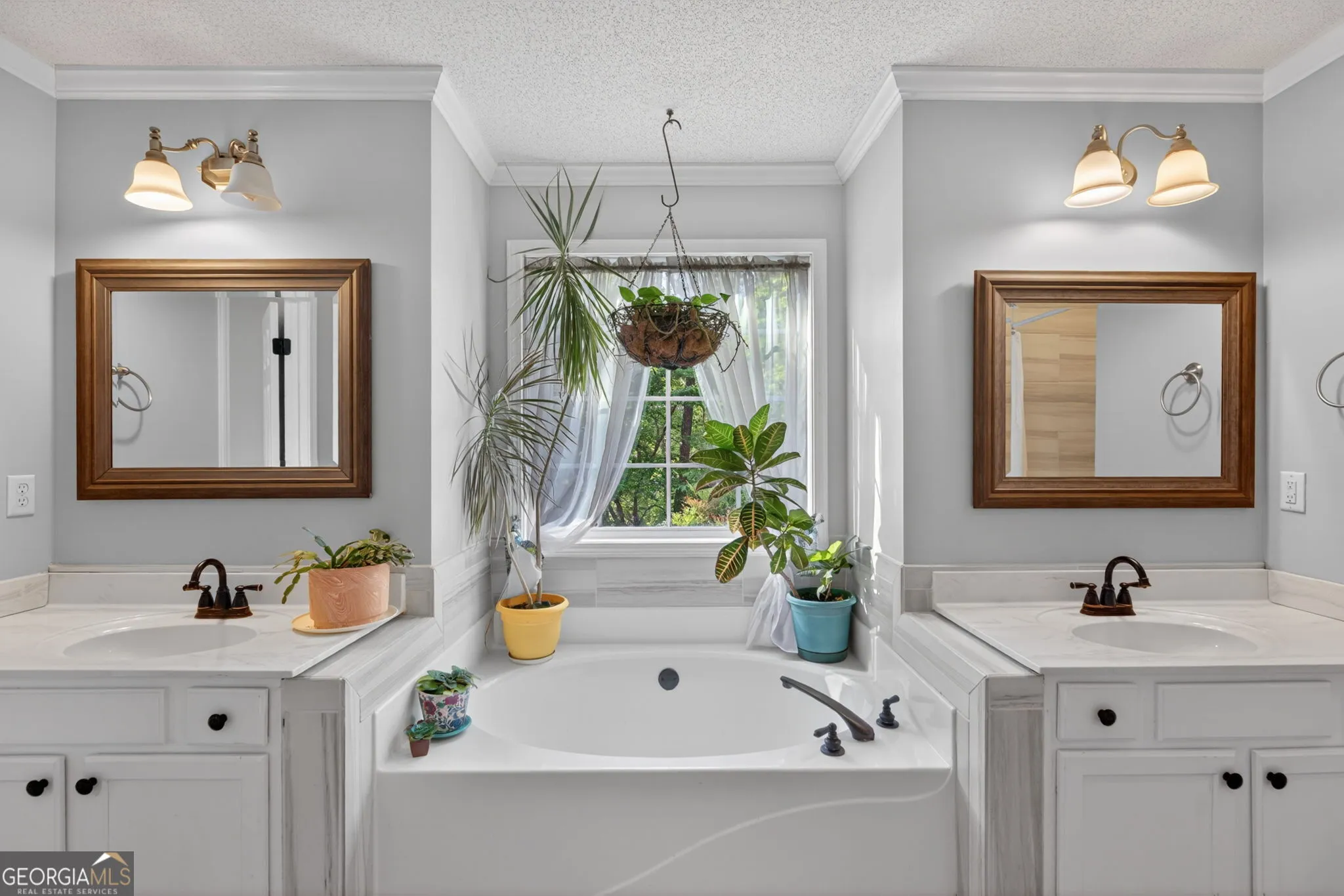 1349 Southgate Dr — photo 7 of 34