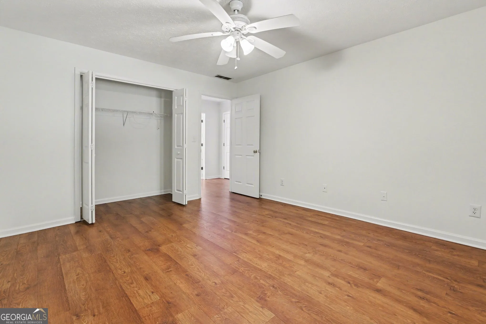 6190 Douglas Manor Ct — photo 12 of 35