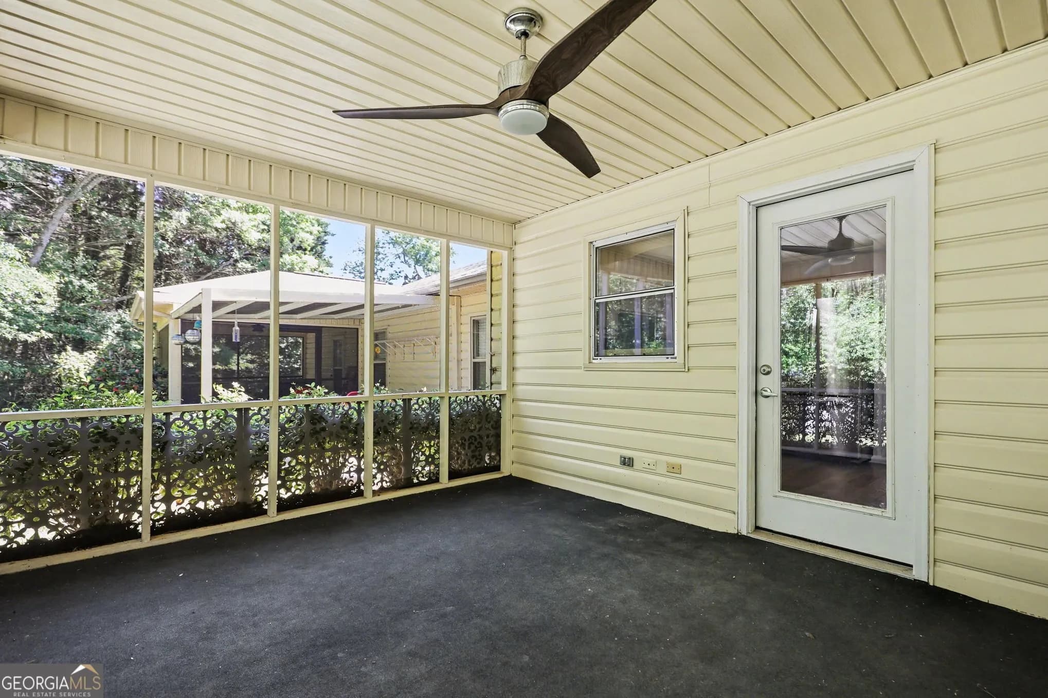 6190 Douglas Manor Ct — photo 25 of 35