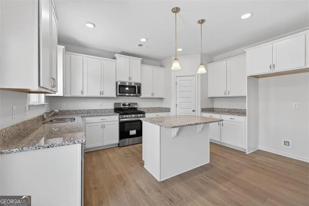 17 Jones Ridge Way — photo 3 of 34