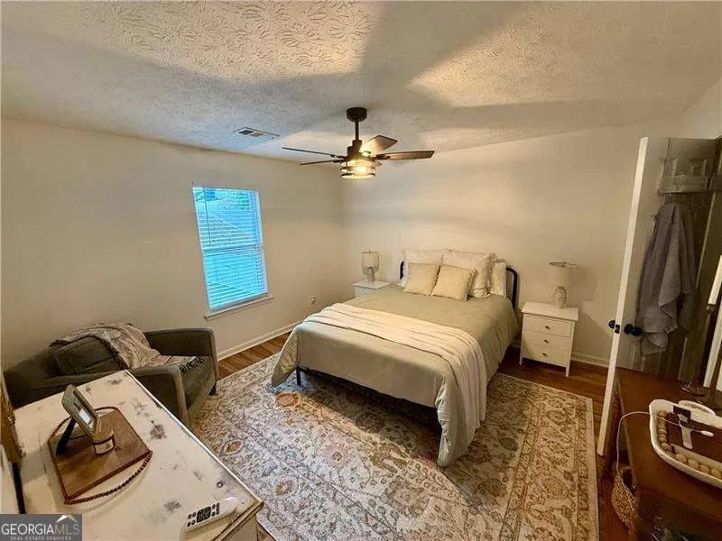 140 Rosewood Dr — photo 14 of 14