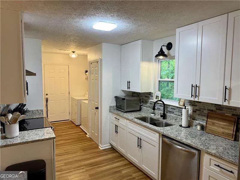 140 Rosewood Dr — photo 10 of 14