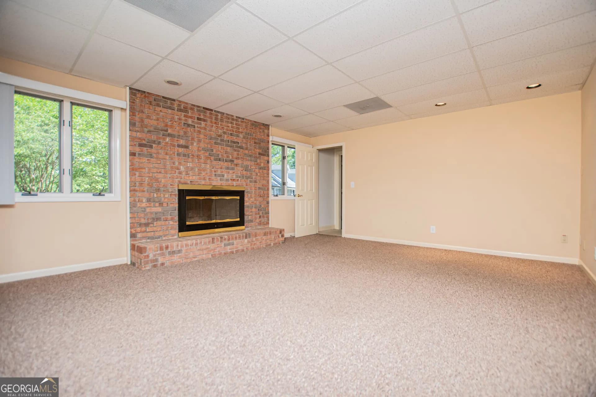 7378 N Mitchell Ct — photo 67 of 115