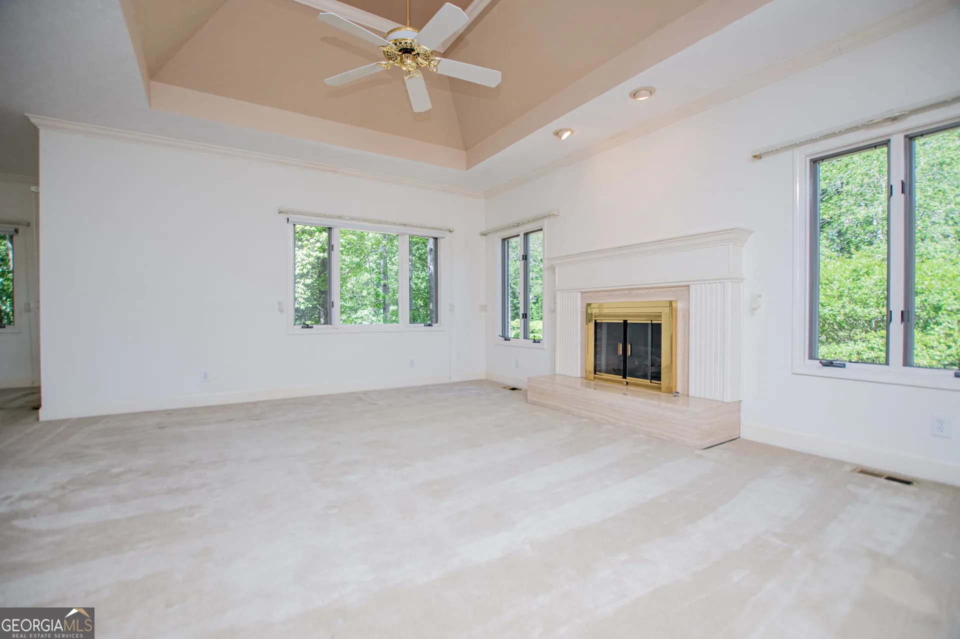 7378 N Mitchell Ct — photo 37 of 115