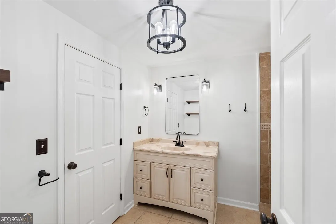1172 Alabama St — photo 16 of 62
