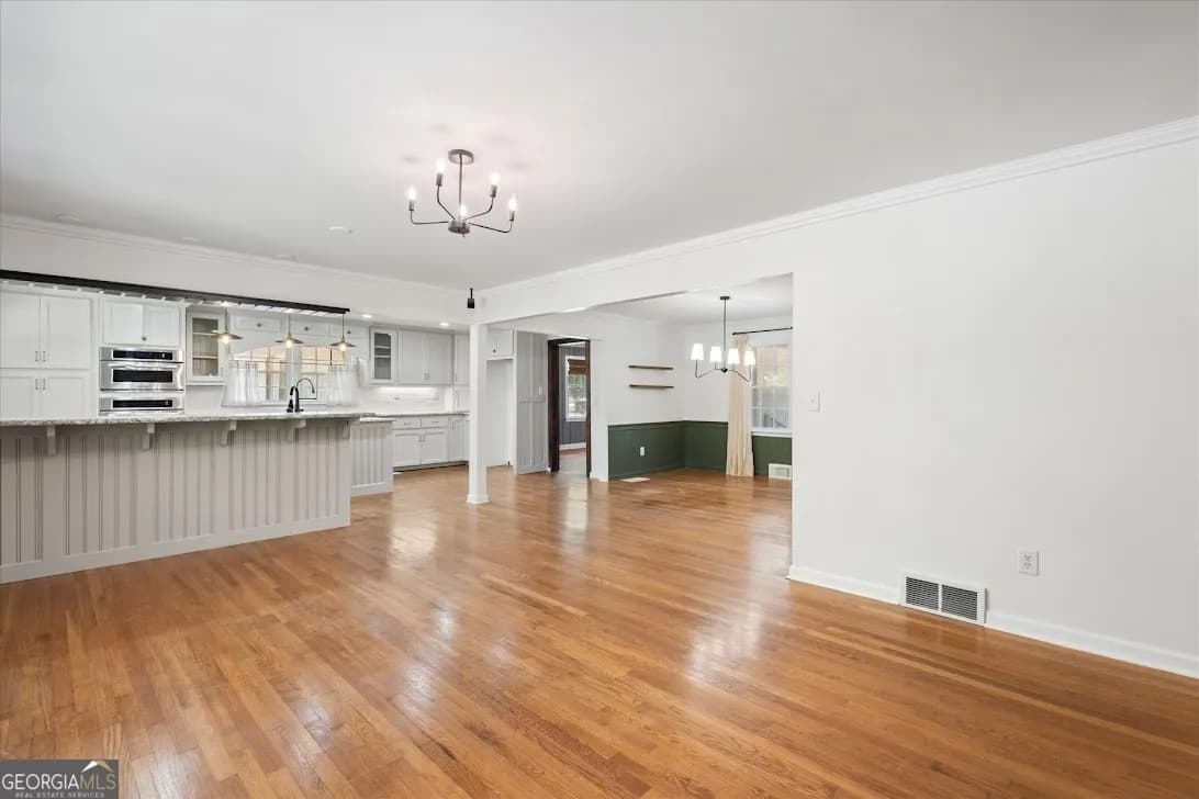 1172 Alabama St — photo 5 of 62