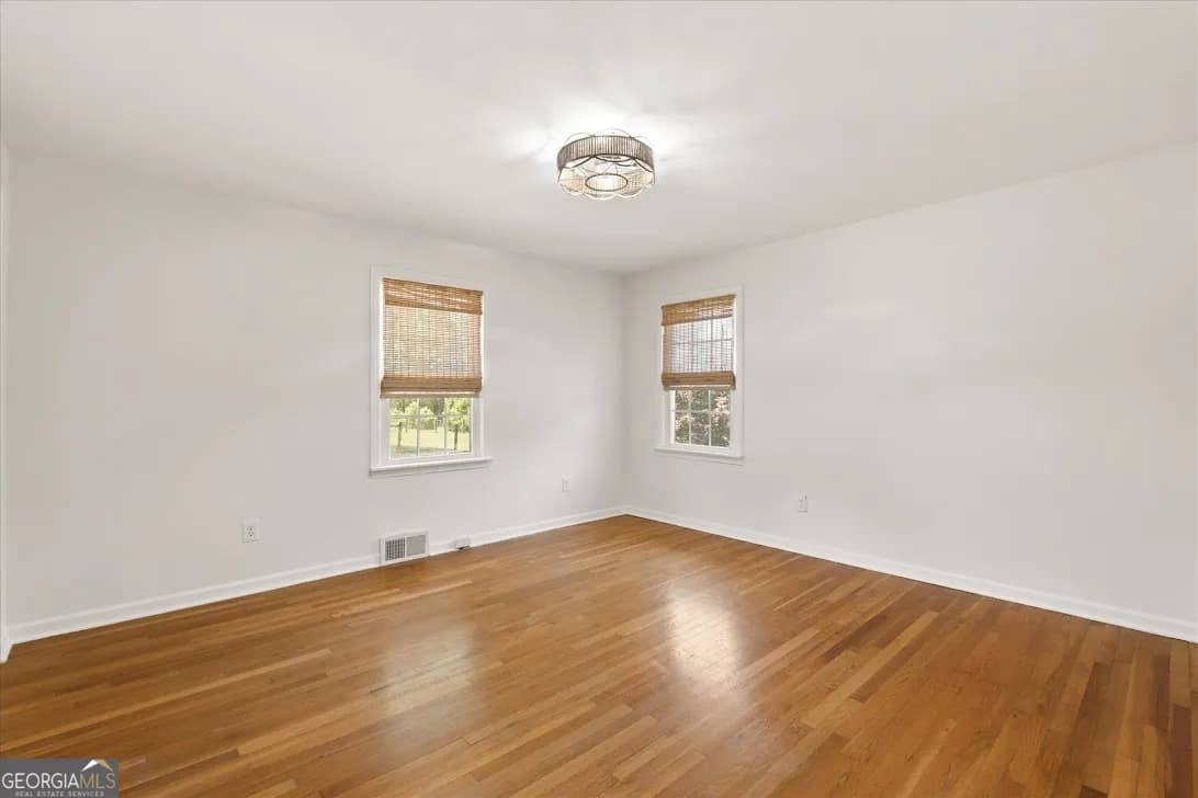 1172 Alabama St — photo 22 of 62