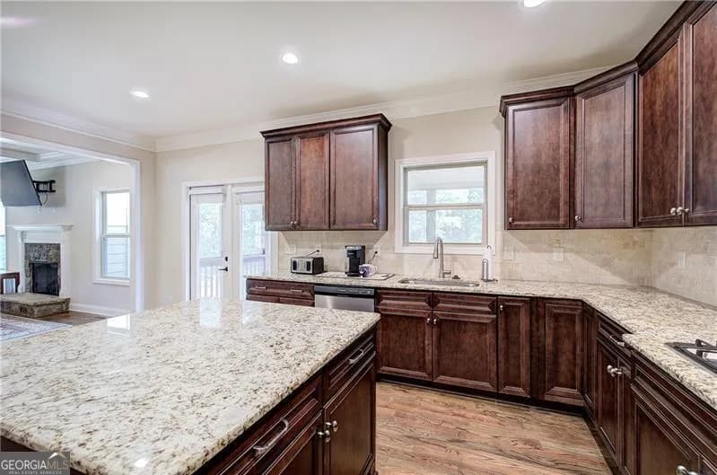 60 Amberlily Ct — photo 12 of 68