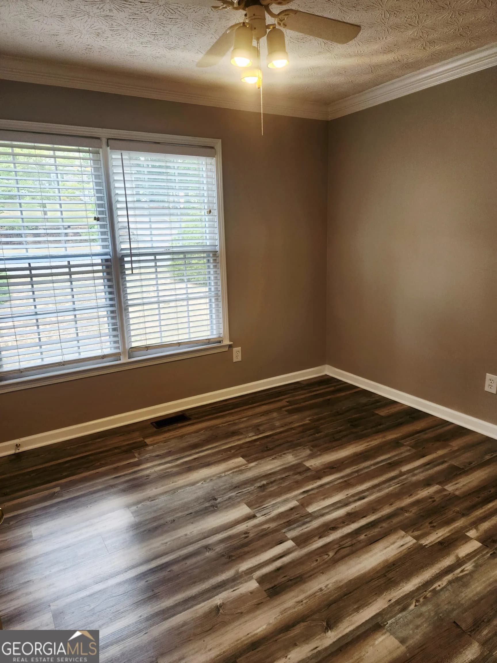 24 Brandywine Dr — photo 10 of 25