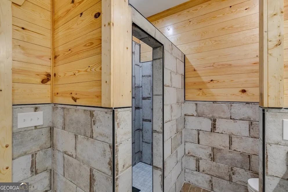 103 Tiffany Dr — photo 7 of 28