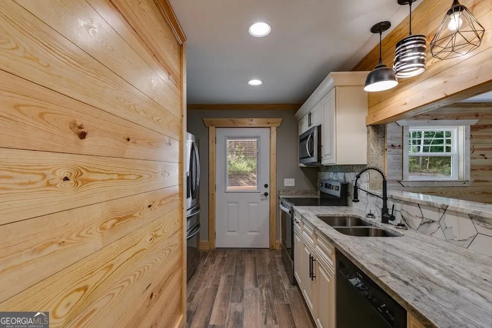 103 Tiffany Dr — photo 26 of 28