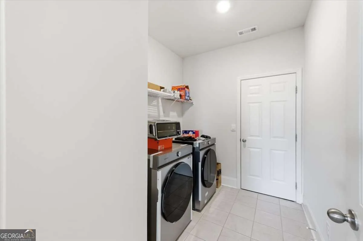880 Garnet Dr — photo 3 of 57