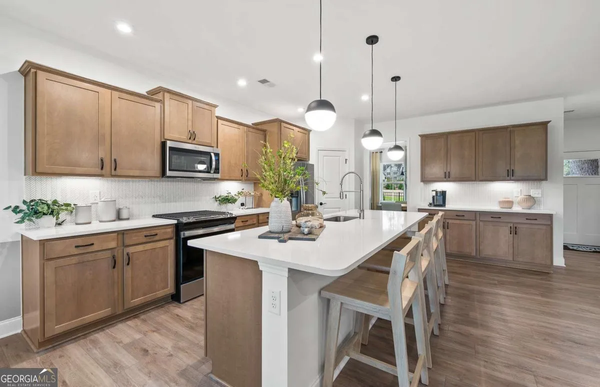 806 Tupelo Way — photo 4 of 43