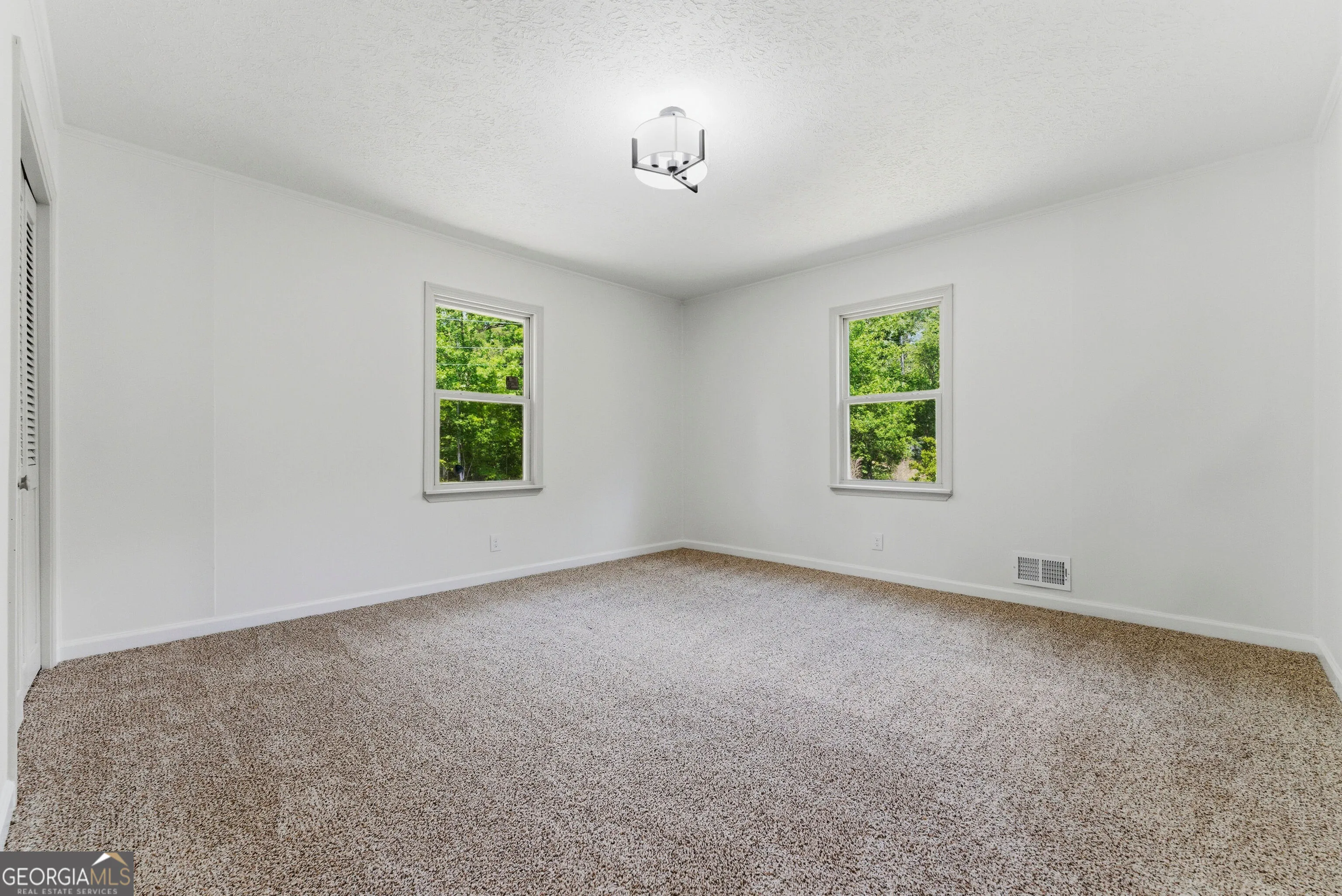 565 Ray Cole Rd — photo 11 of 26