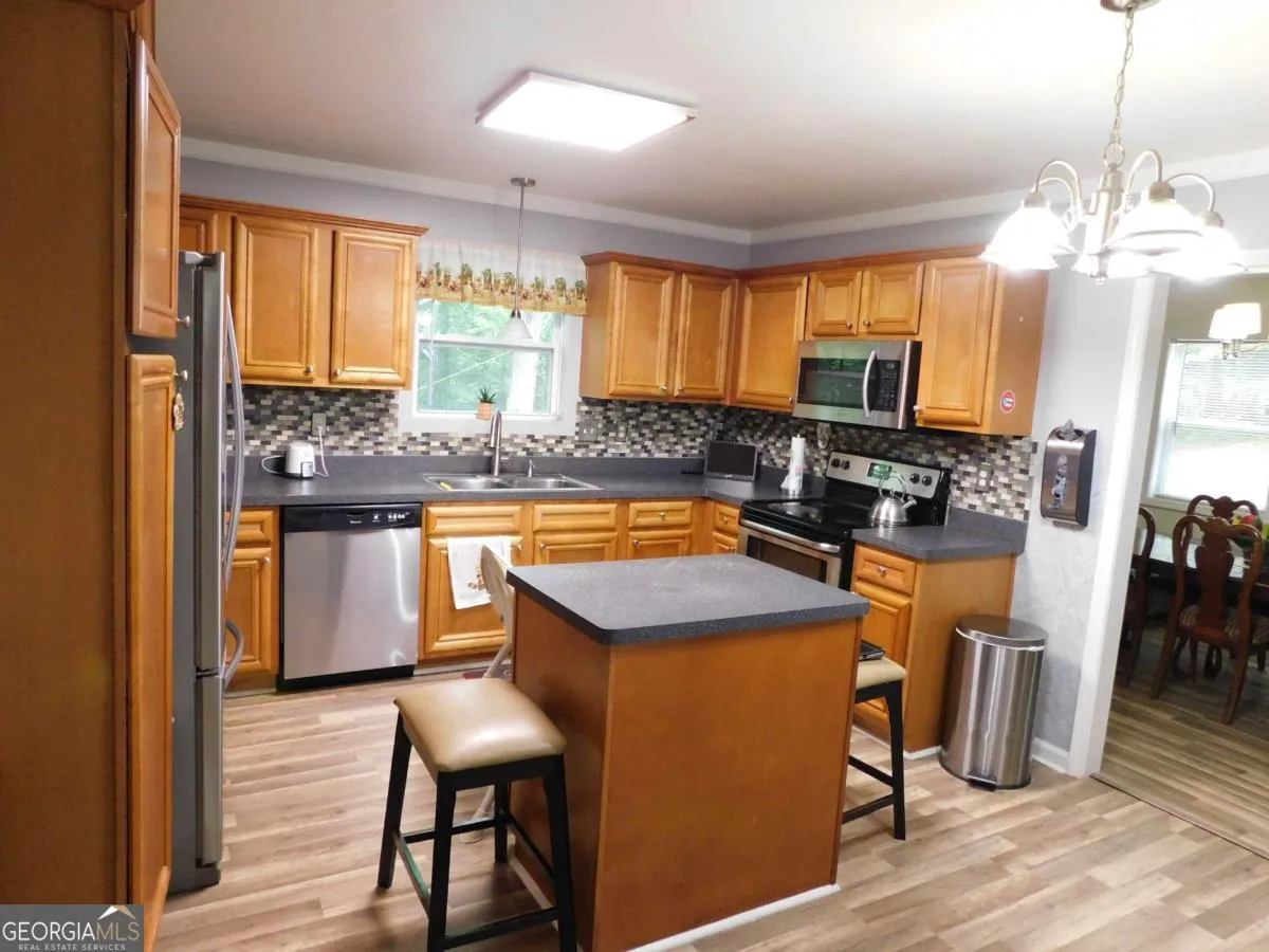 8805 Willow Creek Ct — photo 3 of 26