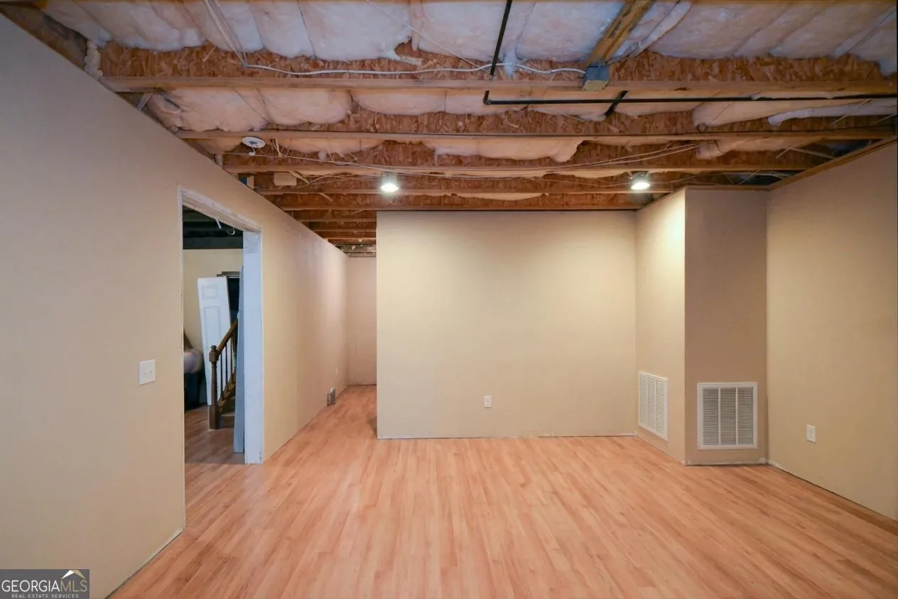 84 Greatwood Ln — photo 12 of 22