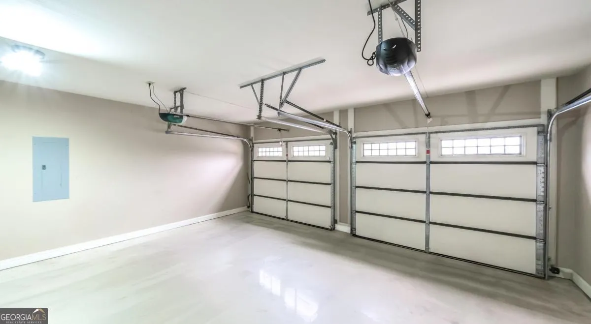 824 Vicki Cir — photo 33 of 45