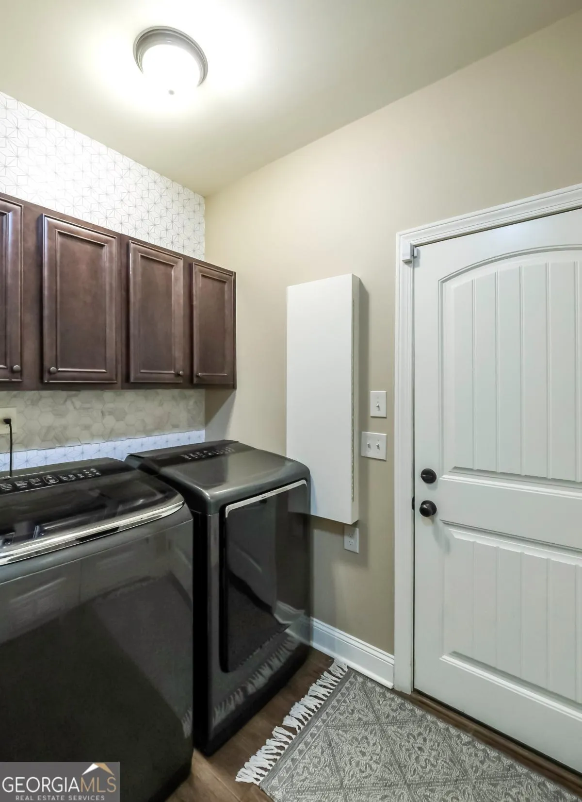 824 Vicki Cir — photo 20 of 45